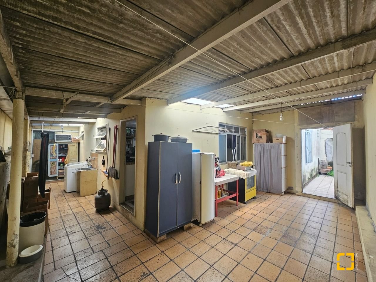 Casa com 238m², no bairro Kobrasol em São José