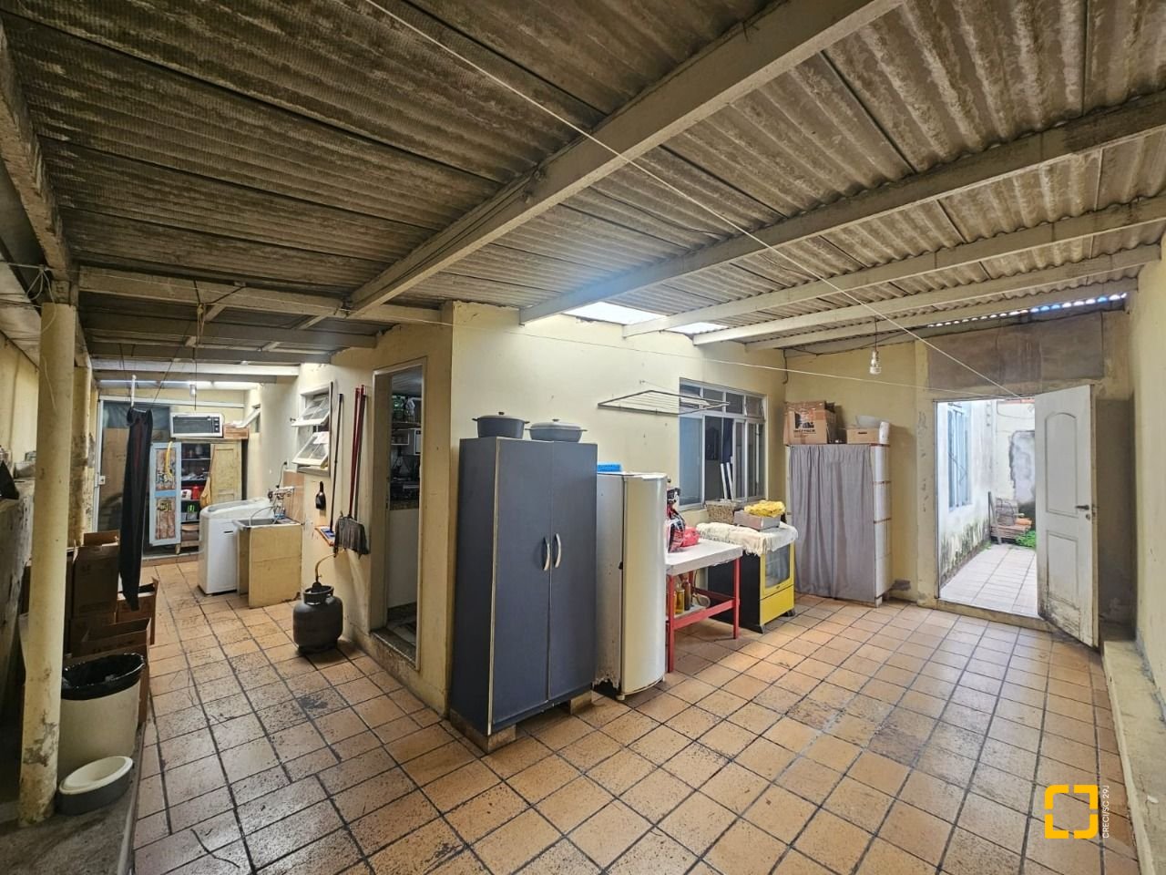 Casa com 238m², no bairro Kobrasol em São José