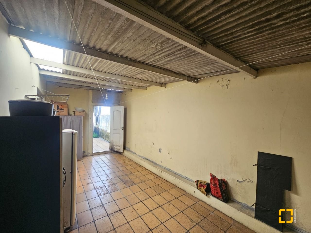Casa com 238m², no bairro Kobrasol em São José