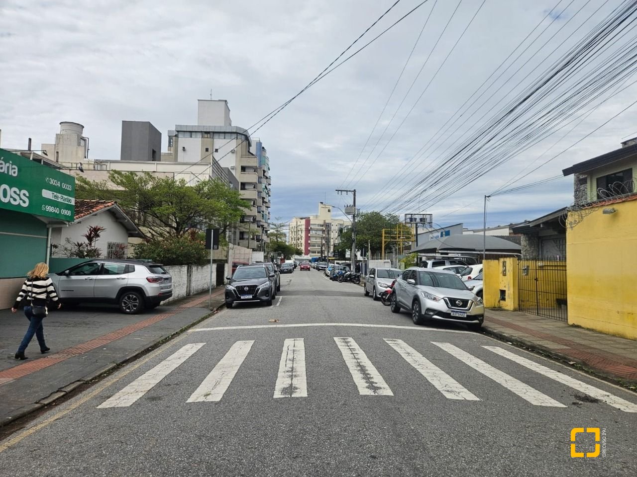 Casa com 238m², no bairro Kobrasol em São José