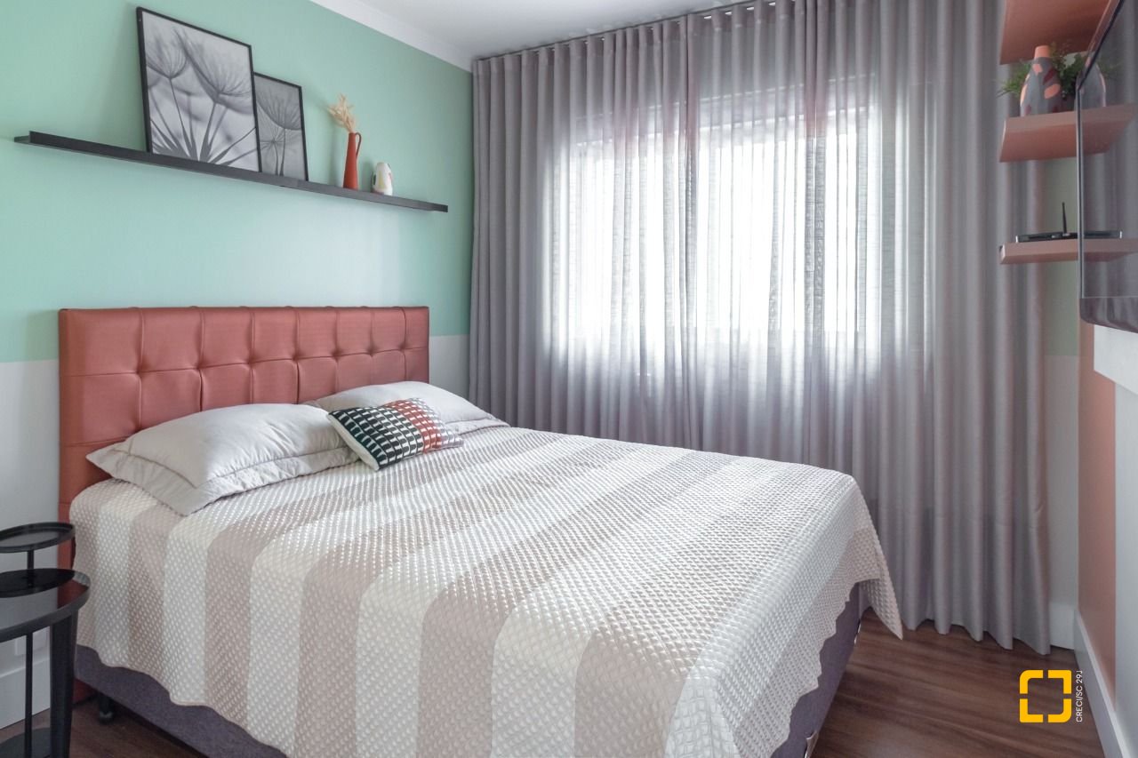 Apartamento com 165m², 8 quartos (sendo 4 suítes), 2 garagens, no bairro Centro em Florianópolis