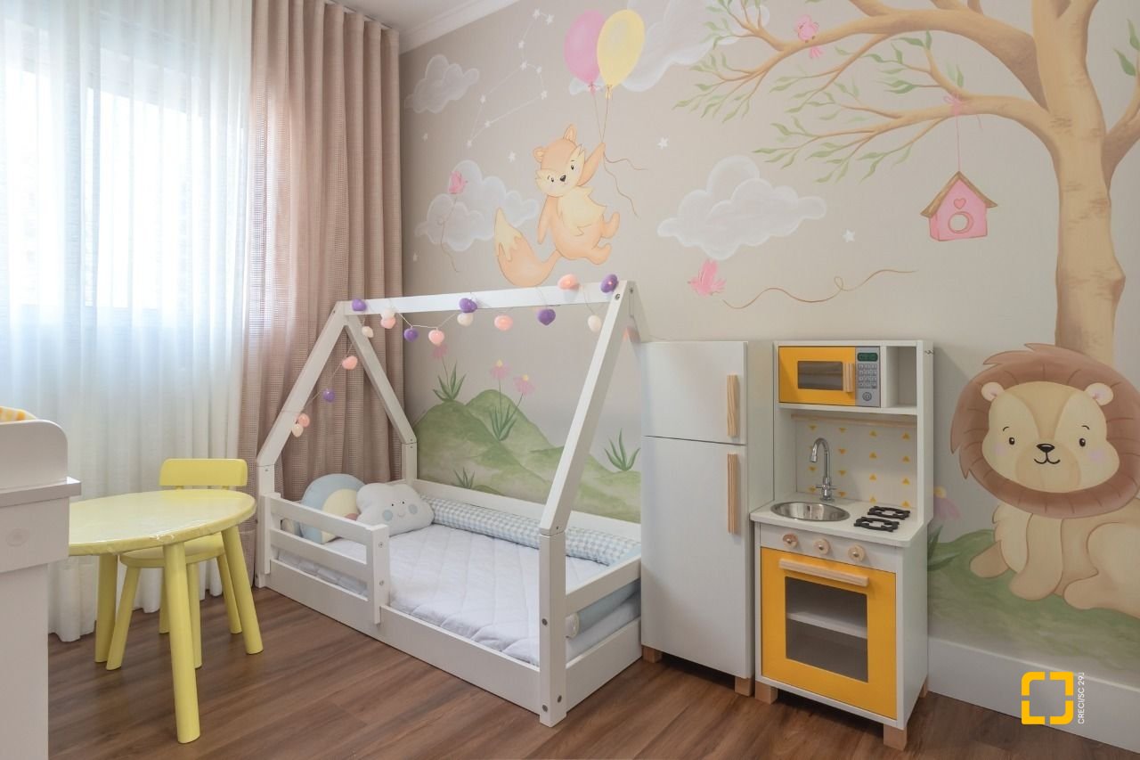 Apartamento com 165m², 8 quartos (sendo 4 suítes), 2 garagens, no bairro Centro em Florianópolis