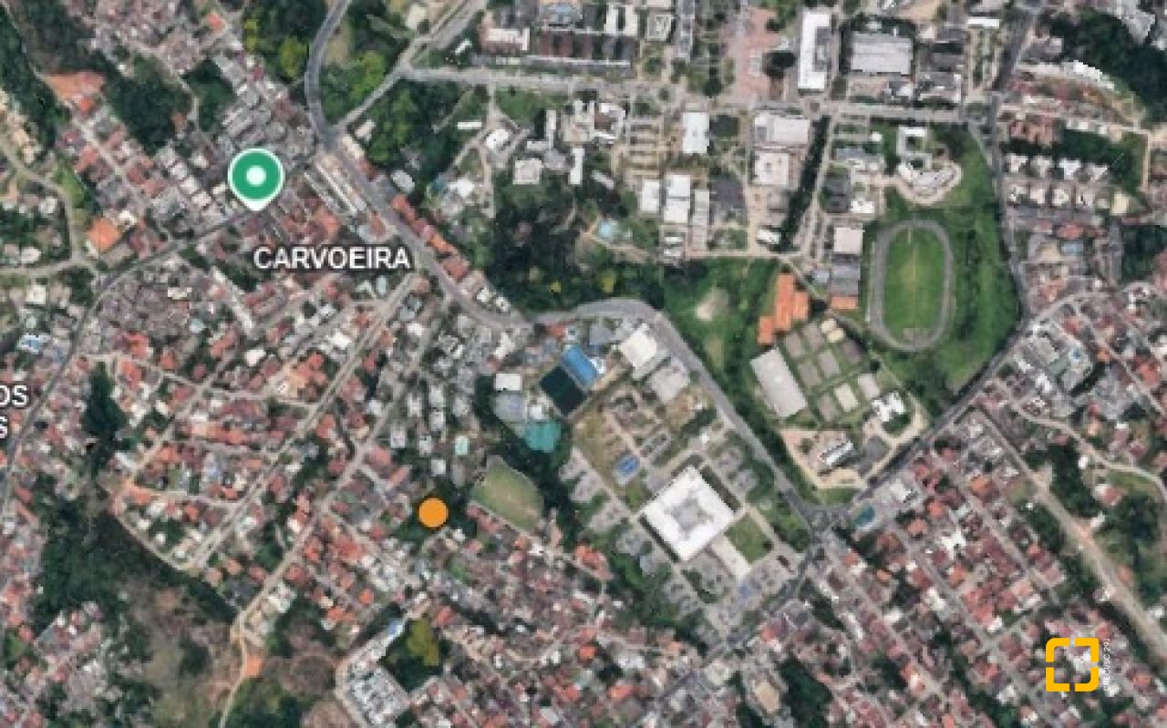 Terreno com 693m², no bairro Carvoeira em Florianópolis