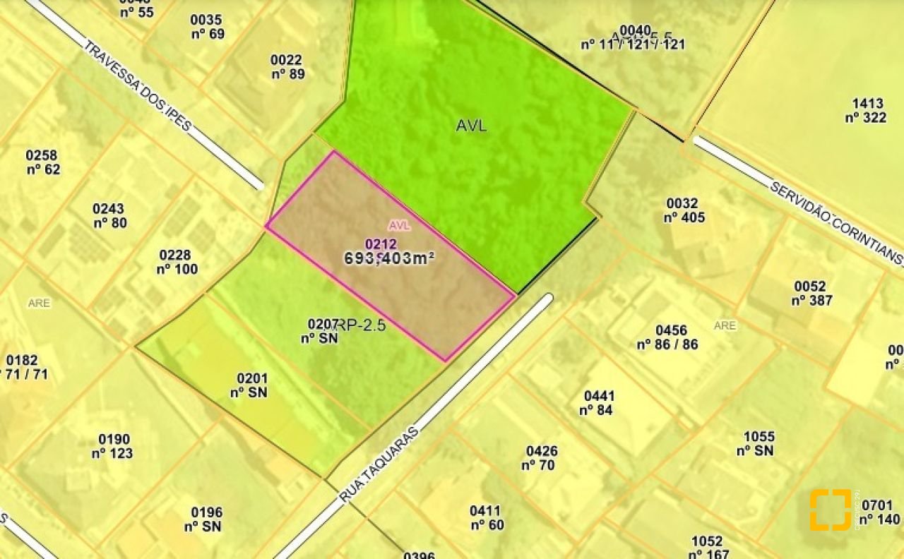 Terreno com 693m², no bairro Carvoeira em Florianópolis