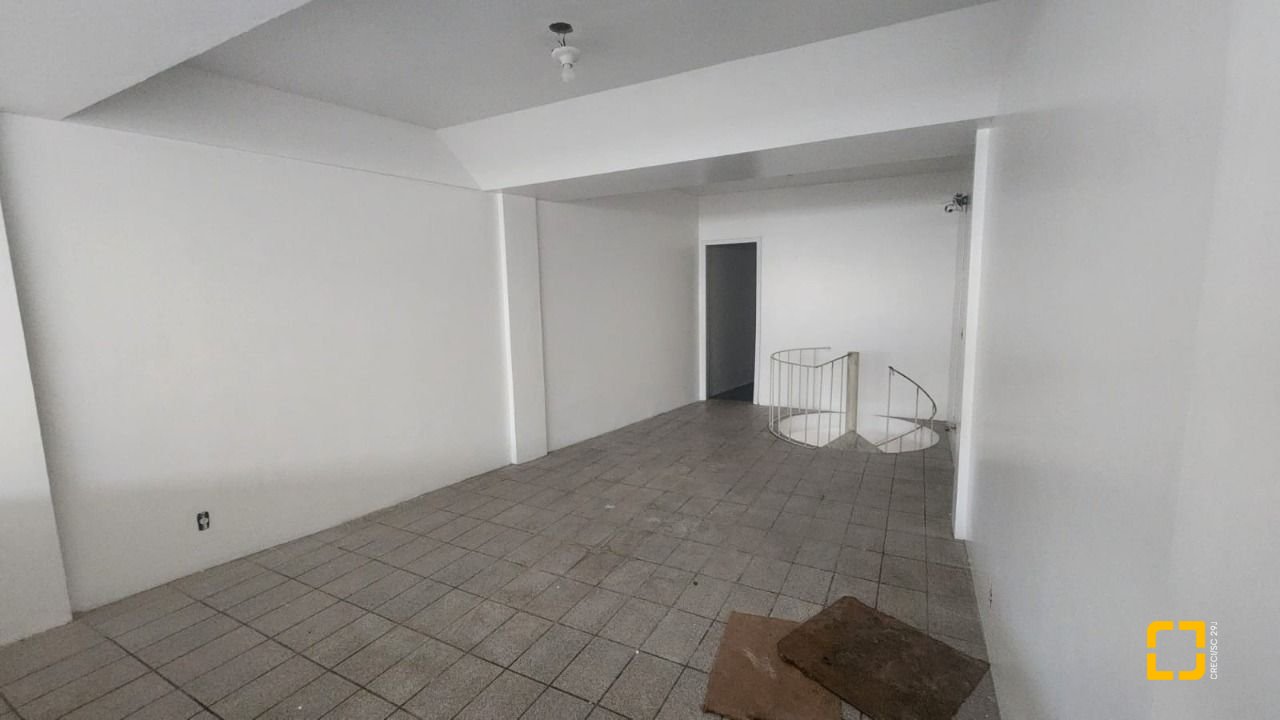 Loja com 90m², no bairro Trindade em Florianópolis