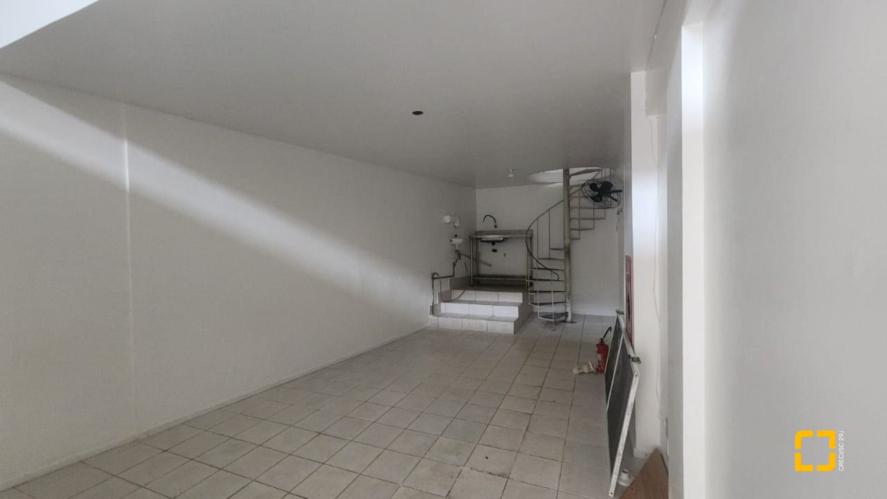 Loja com 90m², no bairro Trindade em Florianópolis