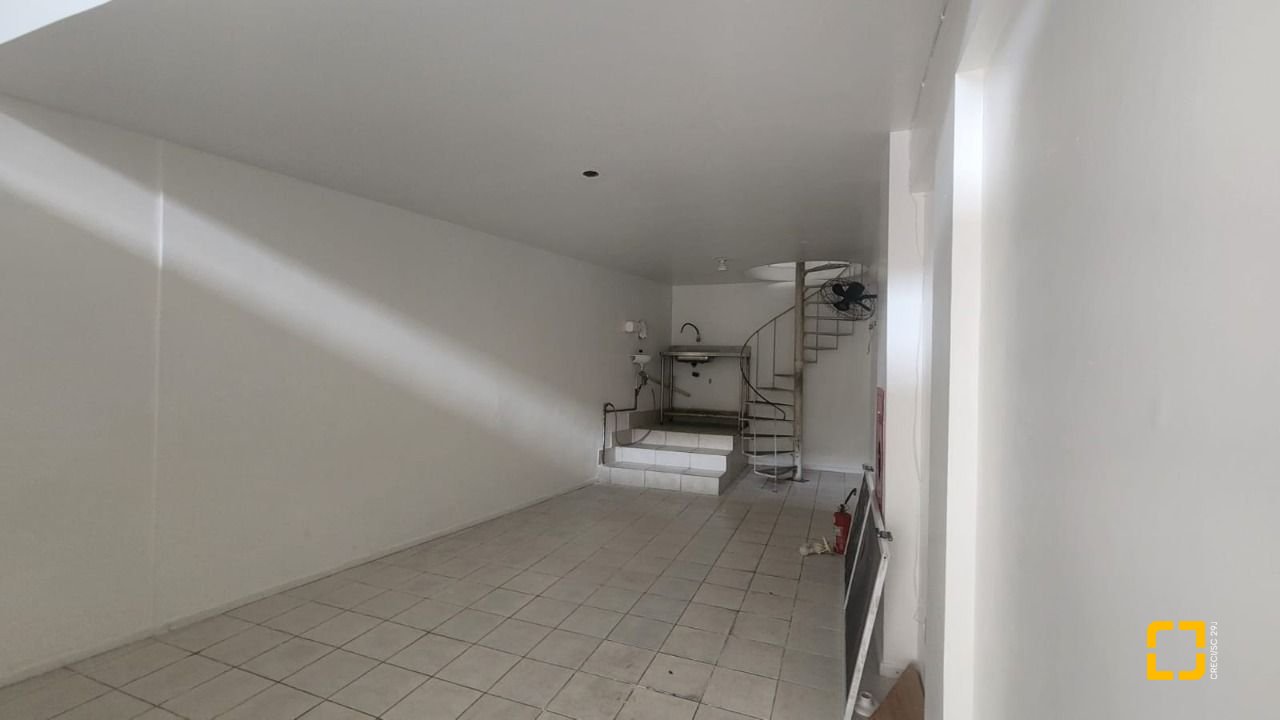 Loja com 90m², no bairro Trindade em Florianópolis