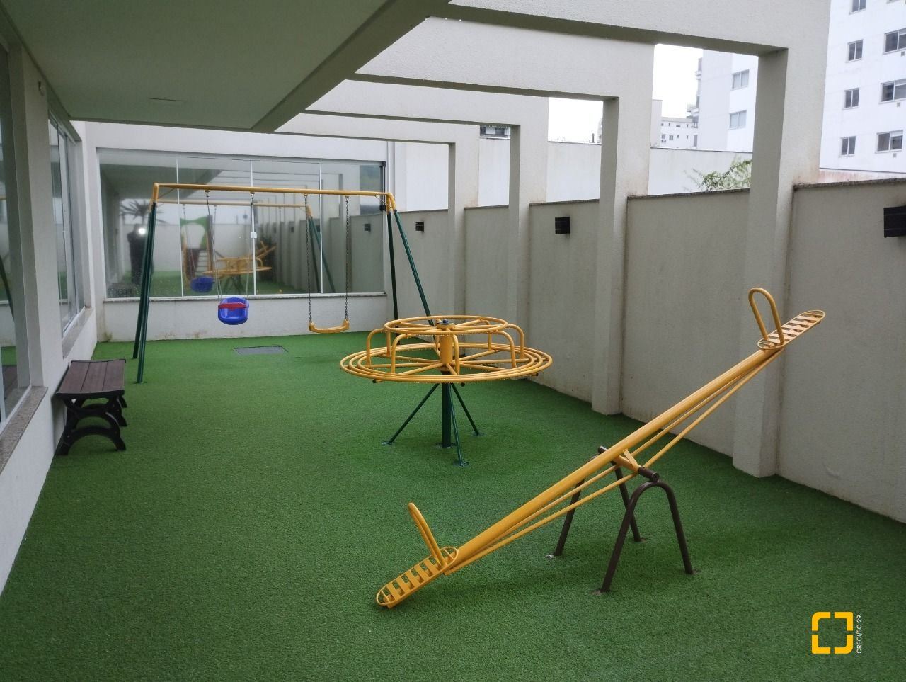 Apartamento com 72m², 3 quartos (sendo 1 suíte), 1 garagem, no bairro Pedra Branca em Palhoça