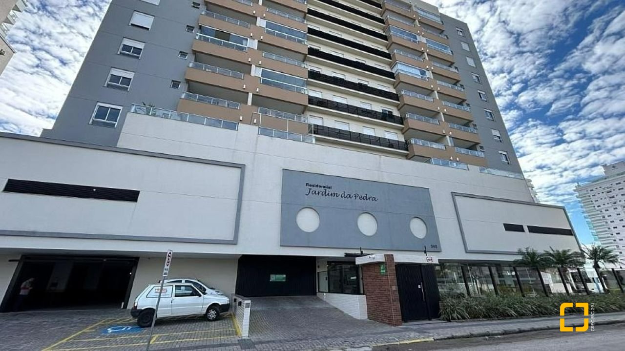 Apartamento com 72m², 2 quartos (sendo 1 suíte), 1 garagem, no bairro Pedra Branca em Palhoça
