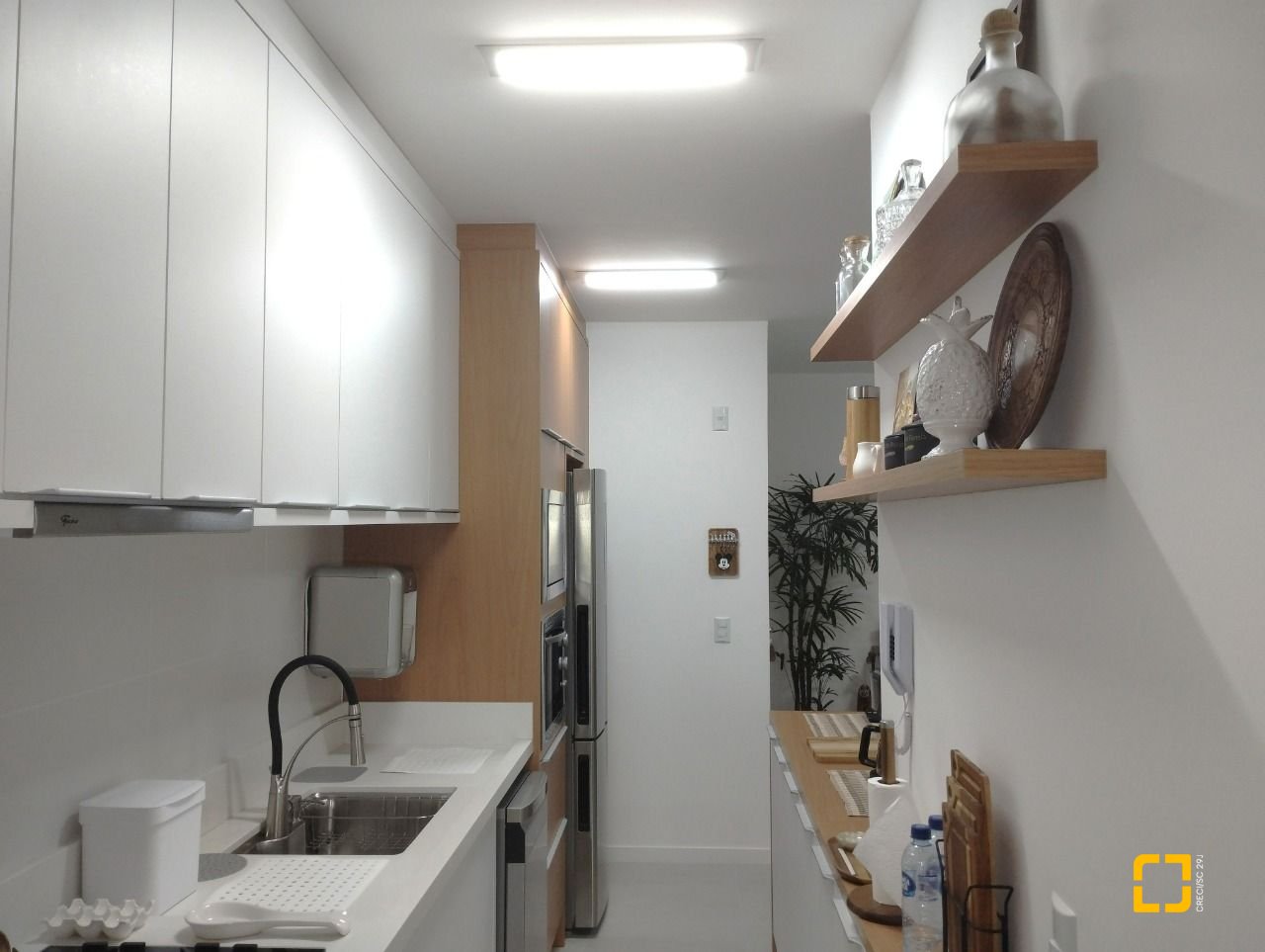 Apartamento com 72m², 2 quartos (sendo 1 suíte), 1 garagem, no bairro Pedra Branca em Palhoça