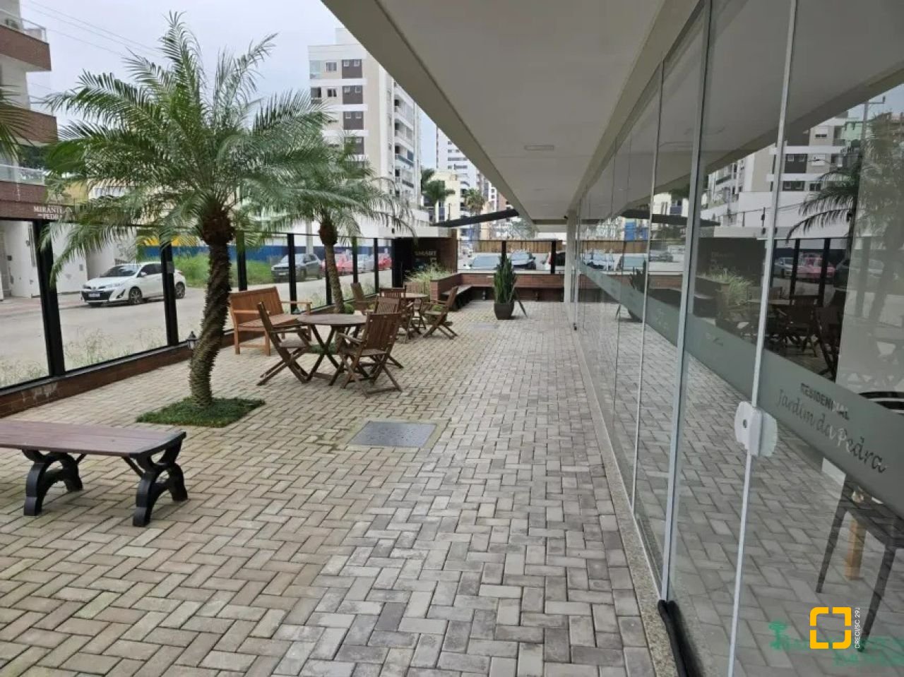 Apartamento com 72m², 2 quartos (sendo 1 suíte), 1 garagem, no bairro Pedra Branca em Palhoça