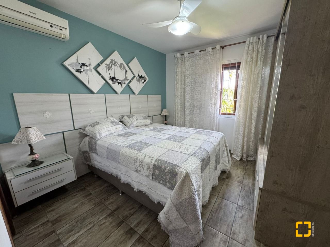 Casa com 280m², 8 quartos (sendo 4 suítes), 3 garagens, no bairro Jurerê em Florianópolis