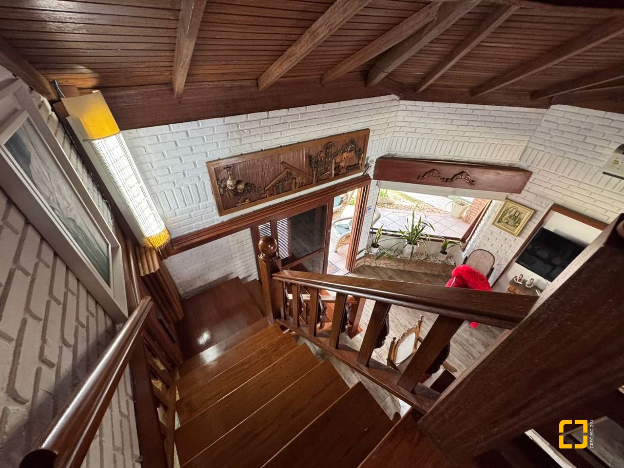 Casa com 280m², 8 quartos (sendo 4 suítes), 3 garagens, no bairro Jurerê em Florianópolis