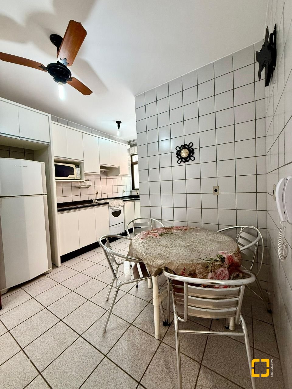 Apartamento com 125m², 4 quartos (sendo 1 suíte), 1 garagem, no bairro Ingleses em Florianópolis