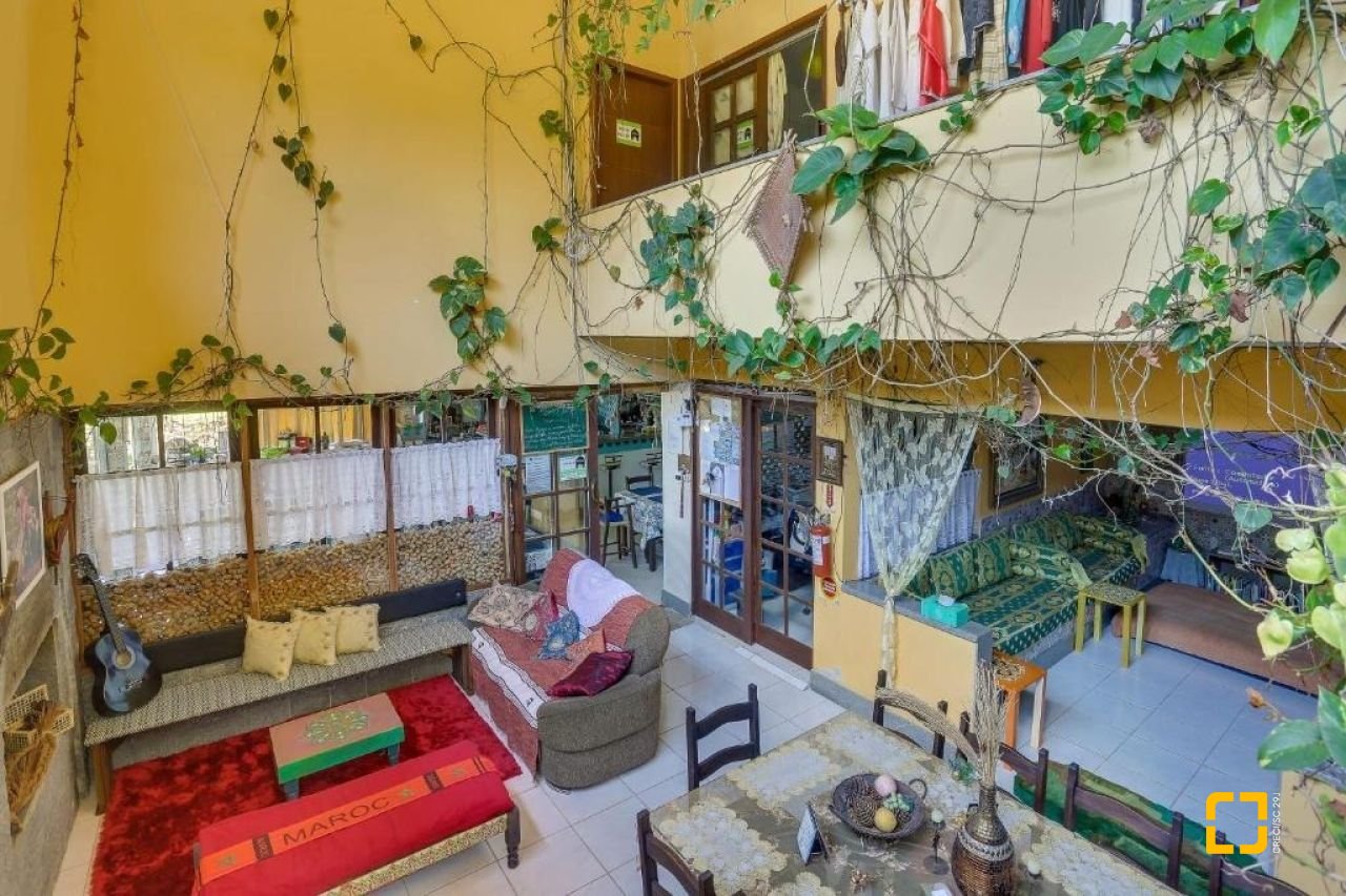 Casa com 1000m², 4 quartos (sendo 4 suítes), 4 garagens, no bairro São Miguel (Guaporanga) em Biguaçu