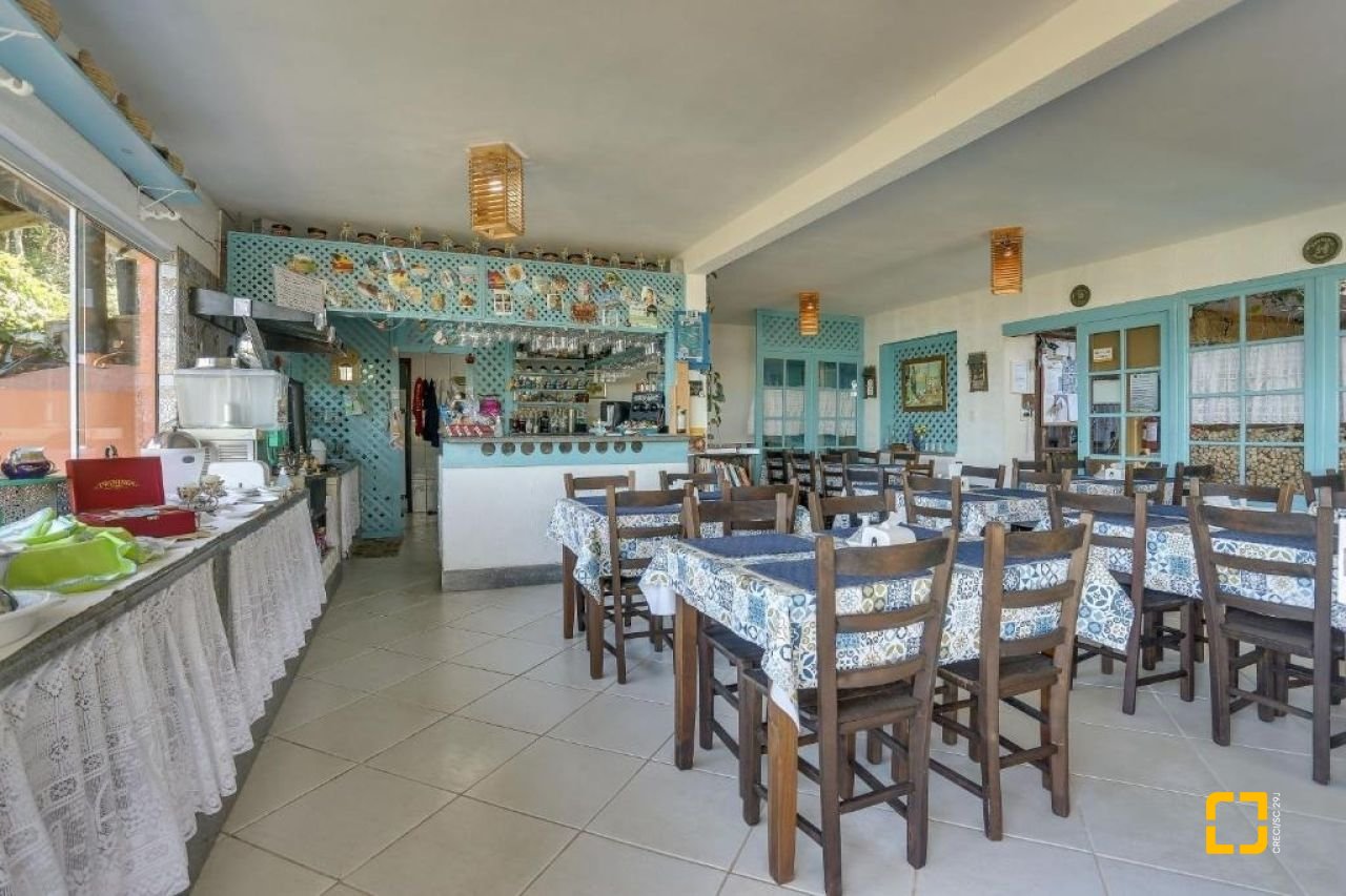 Casa com 1000m², 4 quartos (sendo 4 suítes), 4 garagens, no bairro São Miguel (Guaporanga) em Biguaçu