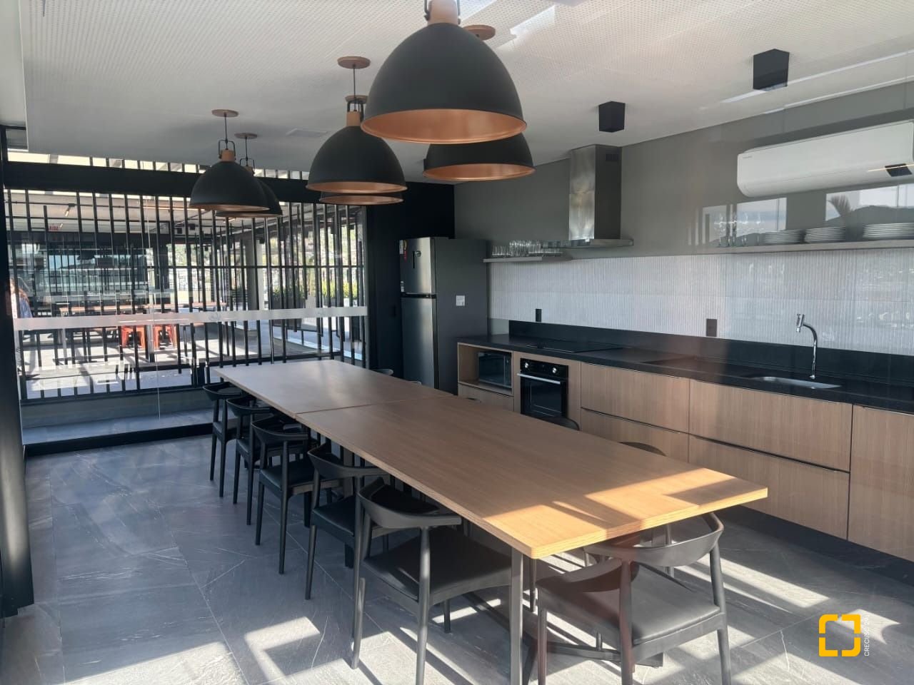 Studio com 32m², 1 quarto, 1 garagem, no bairro Trindade em Florianópolis