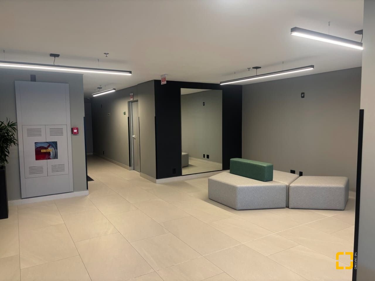 Studio com 32m², 1 quarto, 1 garagem, no bairro Trindade em Florianópolis