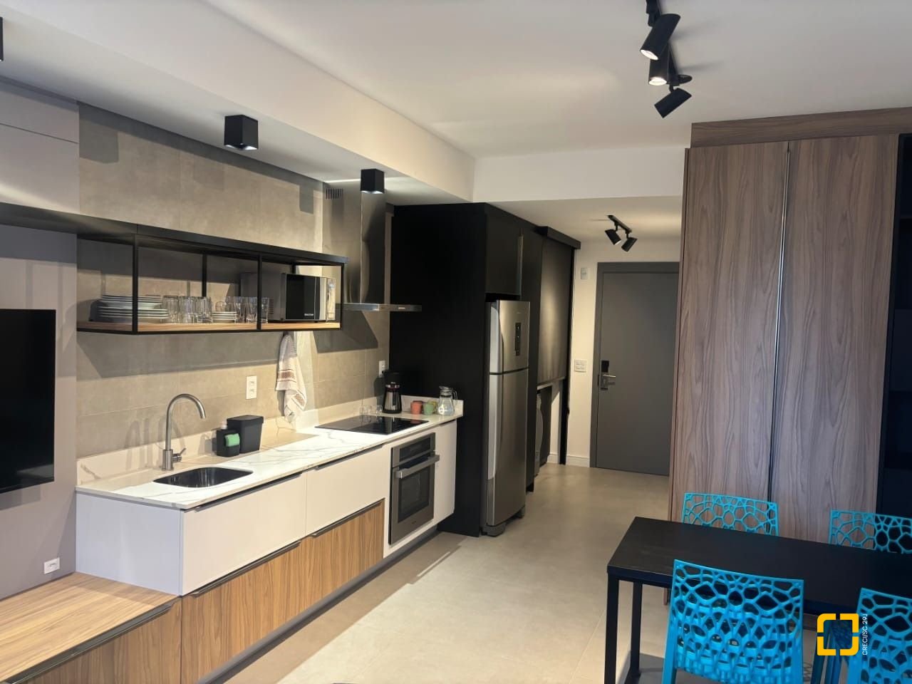Studio com 32m², 1 quarto, 1 garagem, no bairro Trindade em Florianópolis
