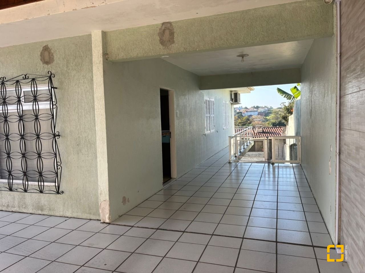 Casa com 177m², 4 quartos, 4 garagens, no bairro Jardim Atlântico em Florianópolis