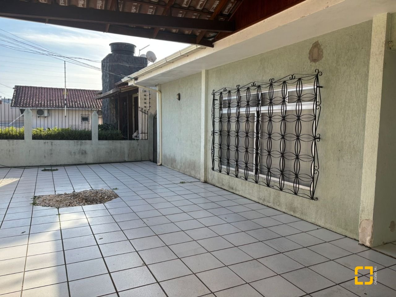 Casa com 177m², 4 quartos, 4 garagens, no bairro Jardim Atlântico em Florianópolis