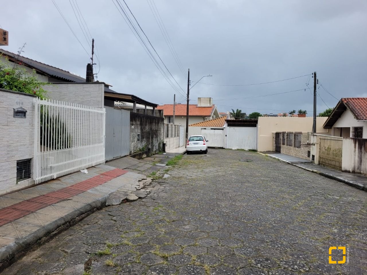 Casa com 177m², 4 quartos, 4 garagens, no bairro Jardim Atlântico em Florianópolis