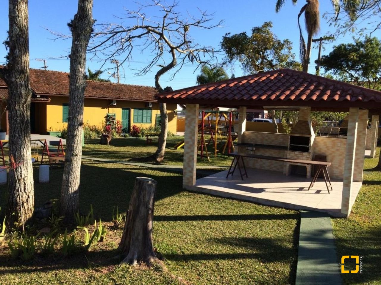 Casa com 58m², 1 quarto, 1 garagem, no bairro Cachoeira do Bom Jesus em Florianópolis
