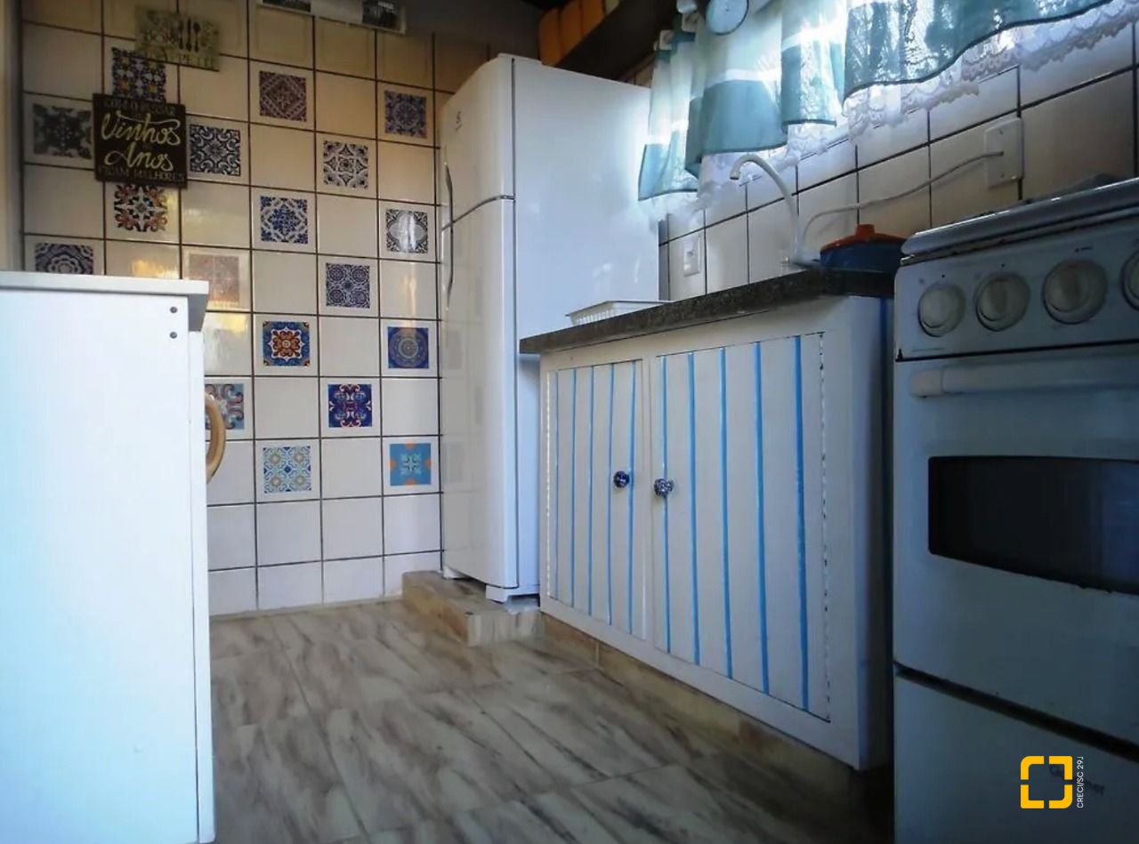 Casa com 54m², 1 quarto, 1 garagem, no bairro Cachoeira do Bom Jesus em Florianópolis
