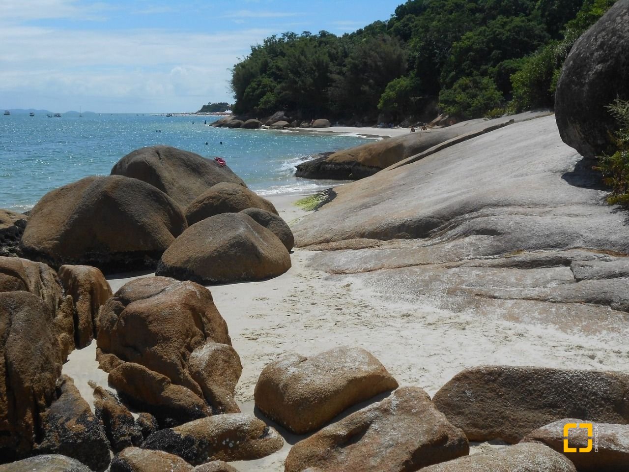 Terreno com 720m², no bairro Daniela em Florianópolis