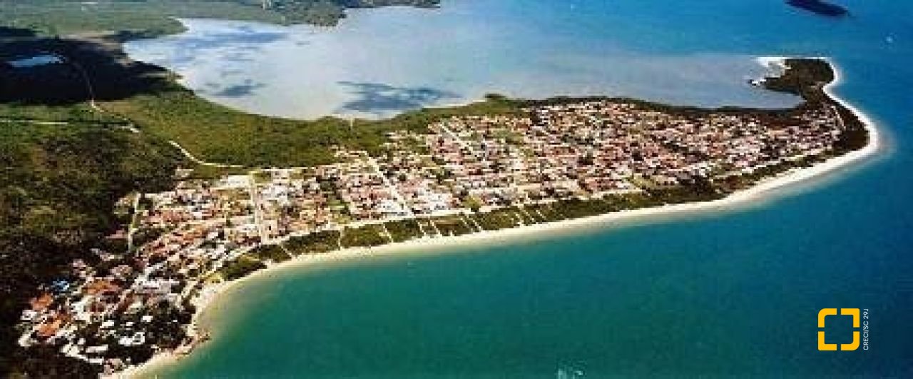 Terreno com 720m², no bairro Daniela em Florianópolis