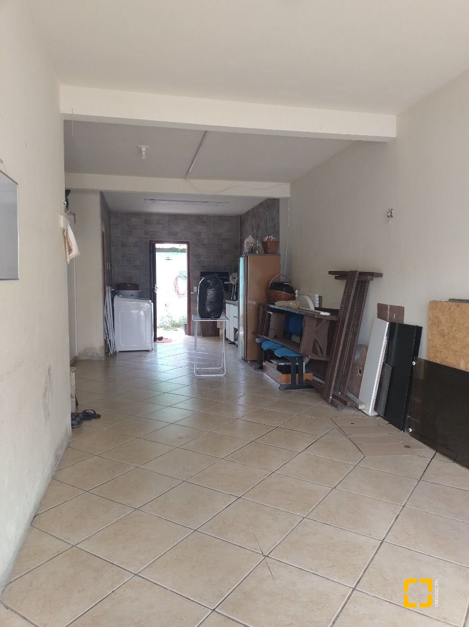 Casa com 212m², 5 quartos (sendo 1 suíte), 2 garagens, no bairro Vargem Grande em Florianópolis