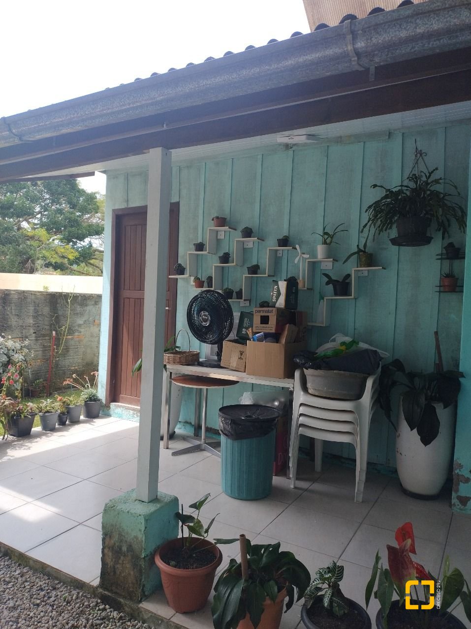 Casa com 212m², 5 quartos (sendo 1 suíte), 2 garagens, no bairro Vargem Grande em Florianópolis