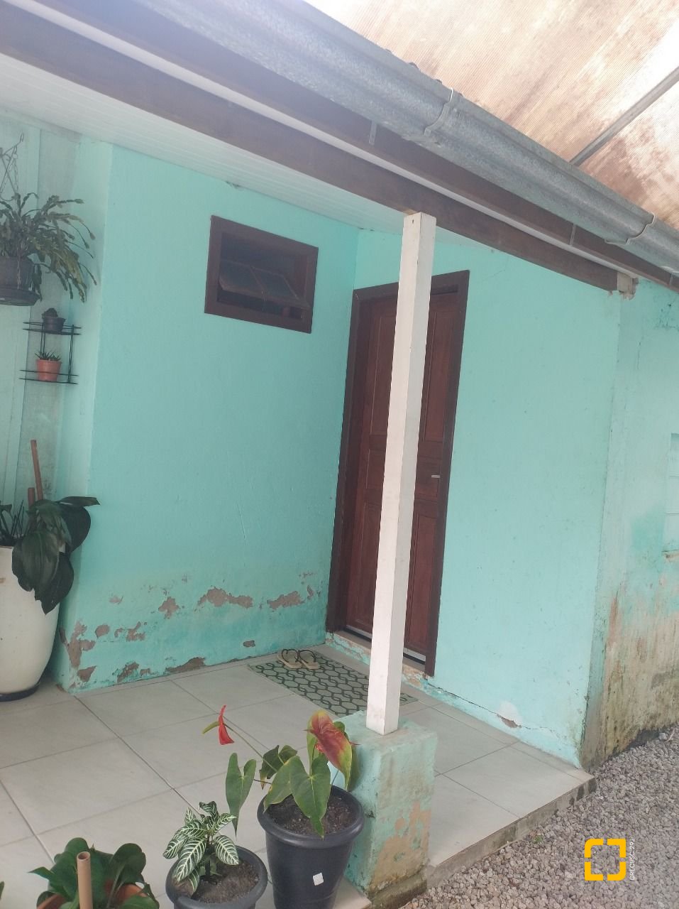 Casa com 212m², 5 quartos (sendo 1 suíte), 2 garagens, no bairro Vargem Grande em Florianópolis