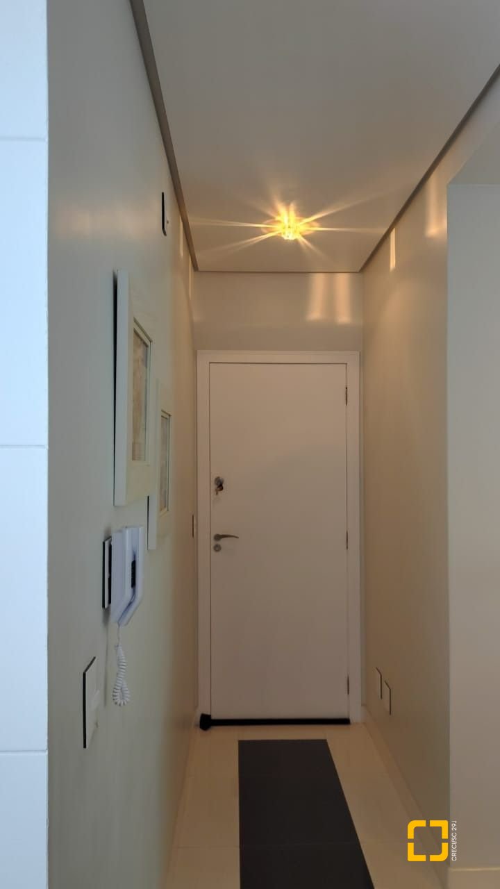 Apartamento com 99m², 4 quartos (sendo 1 suíte), 1 garagem, no bairro Coqueiros em Florianópolis