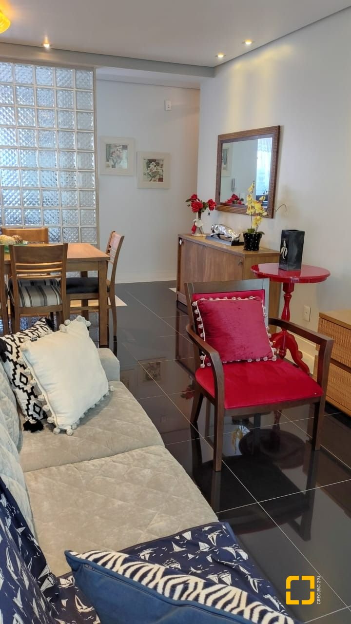 Apartamento com 99m², 4 quartos (sendo 1 suíte), 1 garagem, no bairro Coqueiros em Florianópolis