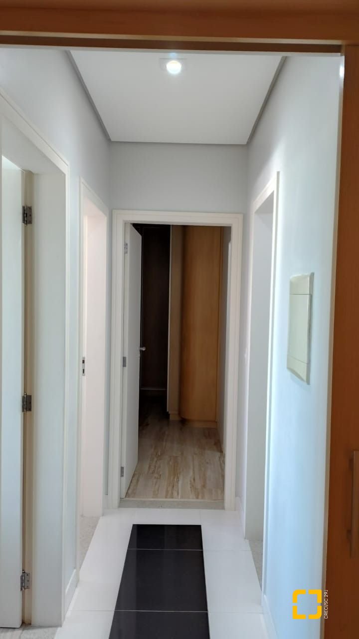 Apartamento com 99m², 4 quartos (sendo 1 suíte), 1 garagem, no bairro Coqueiros em Florianópolis