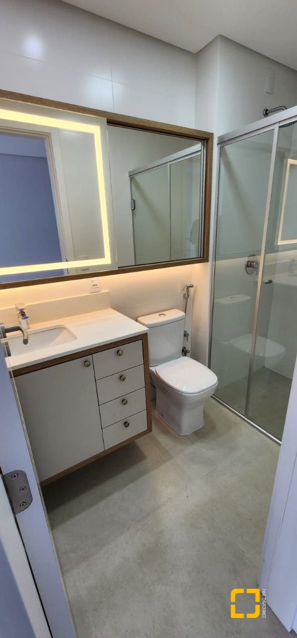 Loft com 53m², 1 quarto (sendo 1 suíte), 1 garagem, no bairro Lagoa da Conceição em Florianópolis