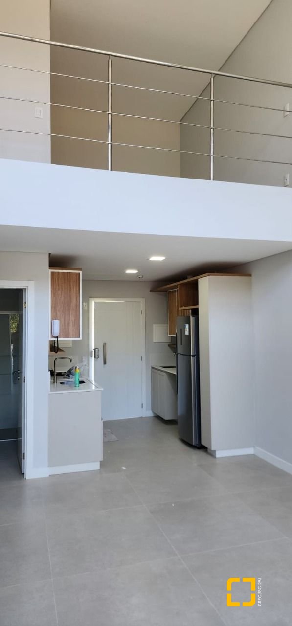 Loft com 53m², 1 quarto (sendo 1 suíte), 1 garagem, no bairro Lagoa da Conceição em Florianópolis