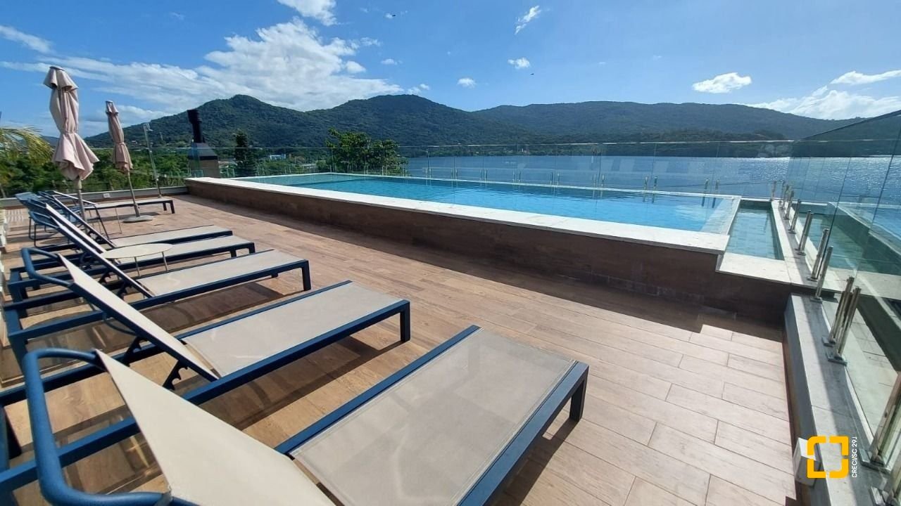 Loft com 53m², 1 quarto (sendo 1 suíte), 1 garagem, no bairro Lagoa da Conceição em Florianópolis