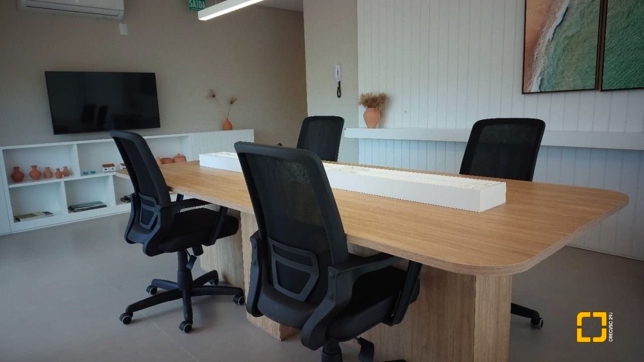 Loft com 53m², 1 quarto (sendo 1 suíte), 1 garagem, no bairro Lagoa da Conceição em Florianópolis