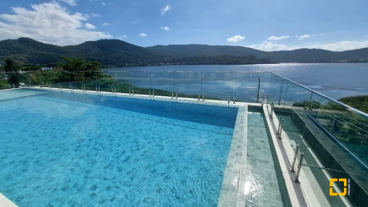 Loft com 53m², 1 quarto (sendo 1 suíte), 1 garagem, no bairro Lagoa da Conceição em Florianópolis