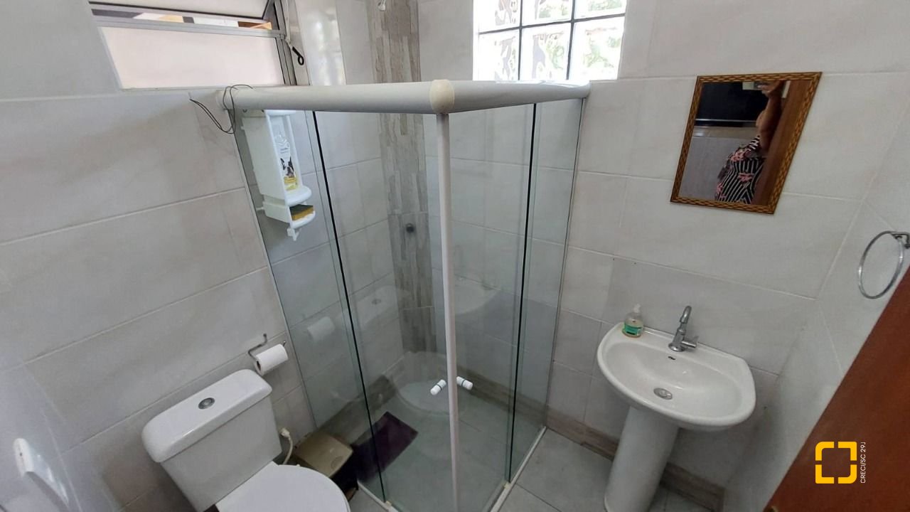 Casa com 136m², 2 quartos, 1 garagem, no bairro Rio Tavares em Florianópolis