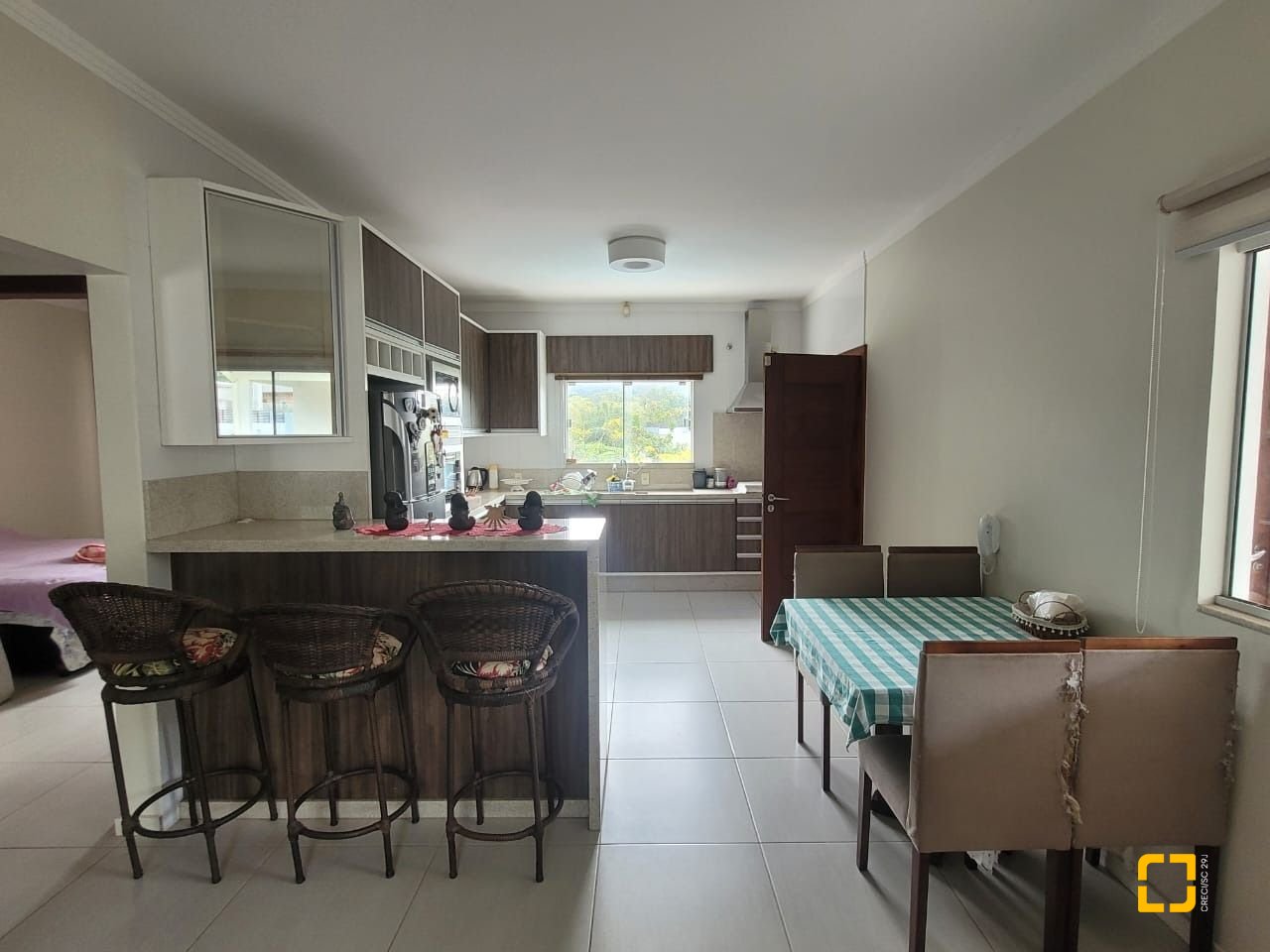 Casa com 136m², 2 quartos, 1 garagem, no bairro Rio Tavares em Florianópolis