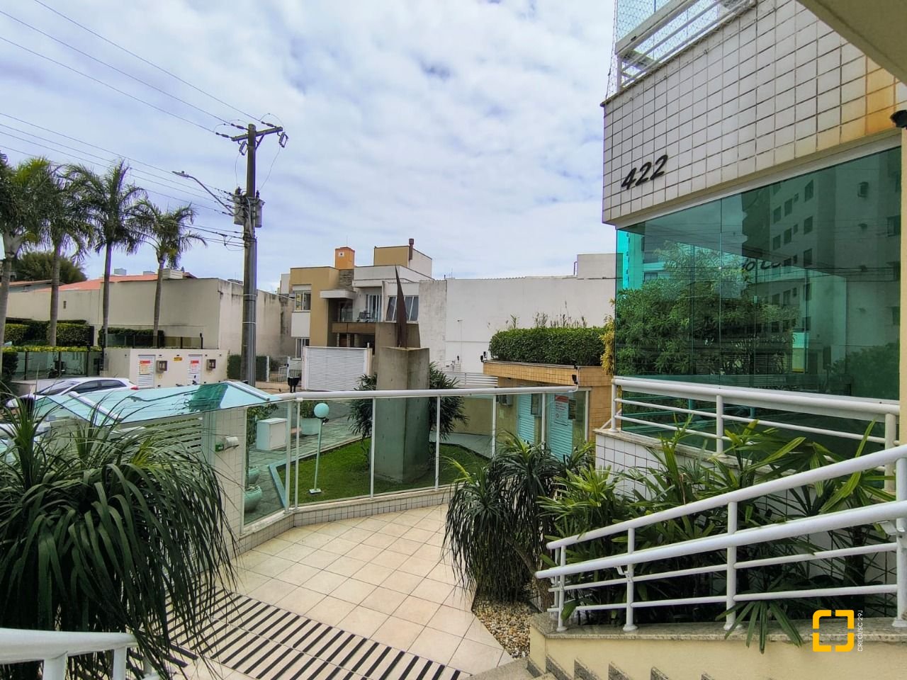 Apartamento com 120m², 5 quartos (sendo 1 suíte), 3 garagens, no bairro Balneário em Florianópolis
