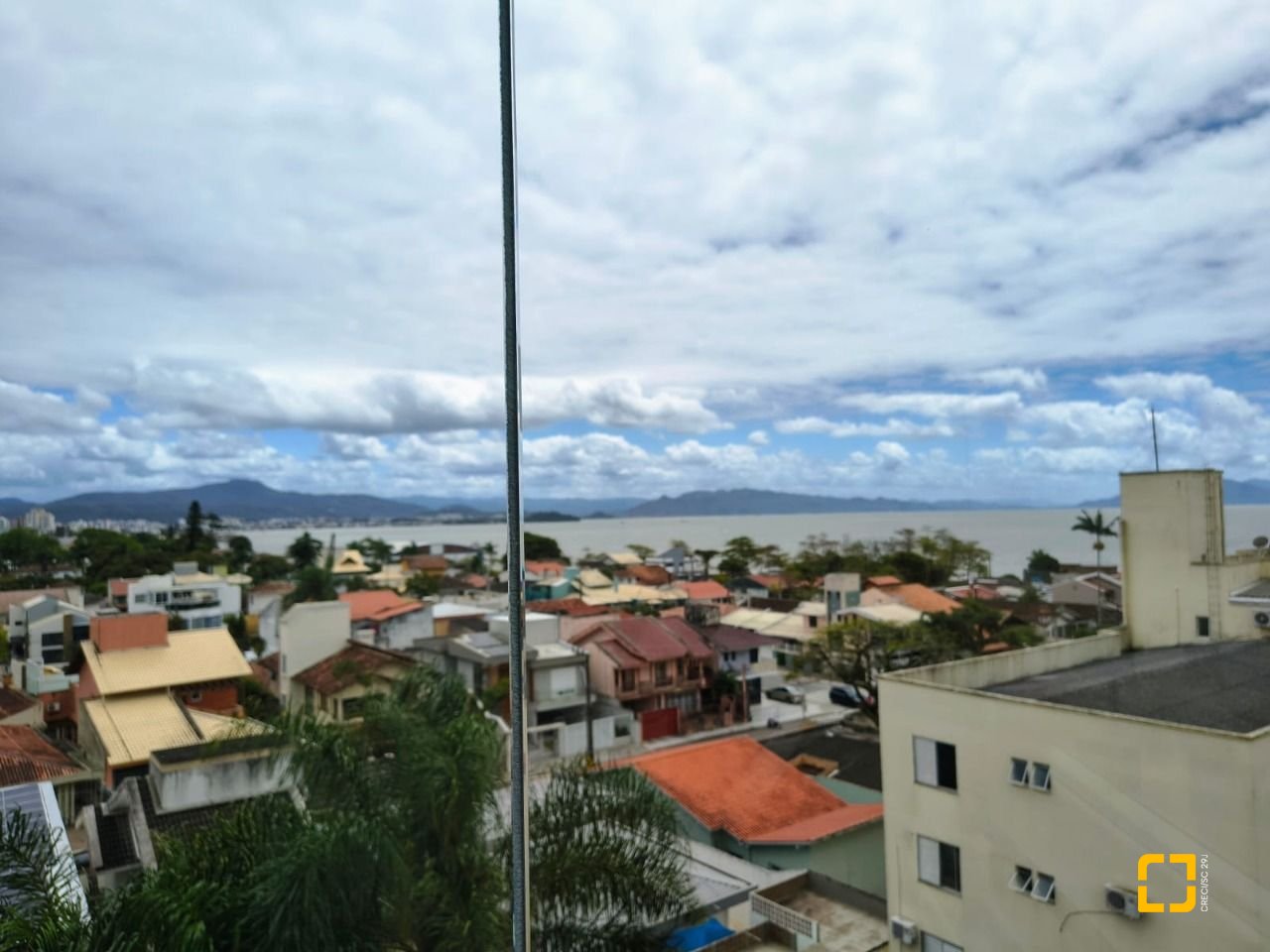 Apartamento com 120m², 5 quartos (sendo 1 suíte), 3 garagens, no bairro Balneário em Florianópolis