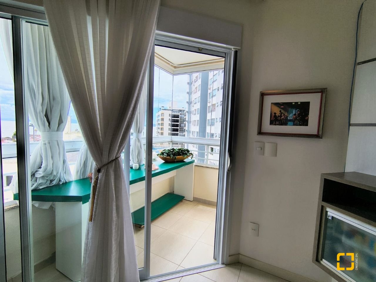 Apartamento com 120m², 5 quartos (sendo 1 suíte), 3 garagens, no bairro Balneário em Florianópolis