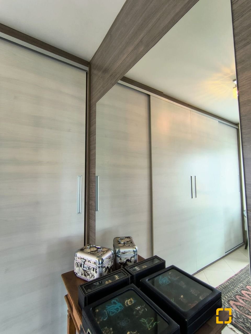 Apartamento com 120m², 5 quartos (sendo 1 suíte), 3 garagens, no bairro Balneário em Florianópolis