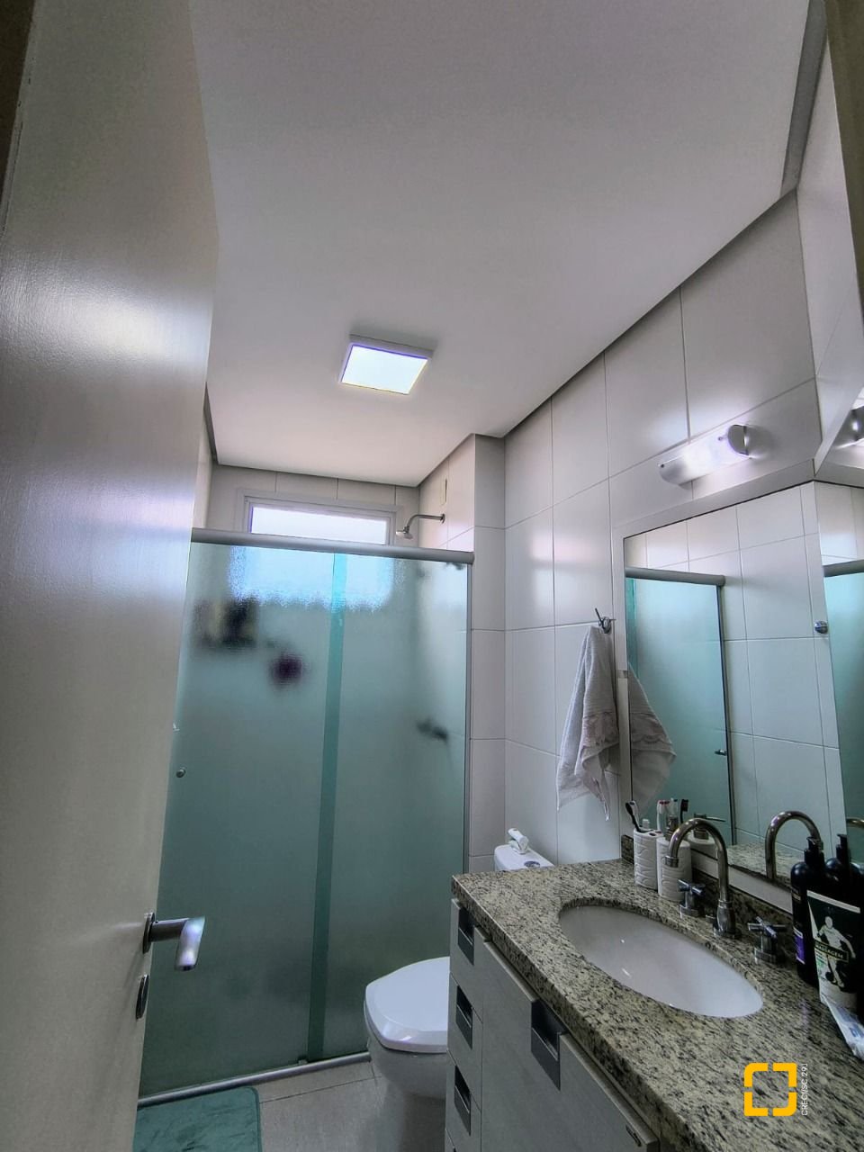 Apartamento com 120m², 5 quartos (sendo 1 suíte), 3 garagens, no bairro Balneário em Florianópolis