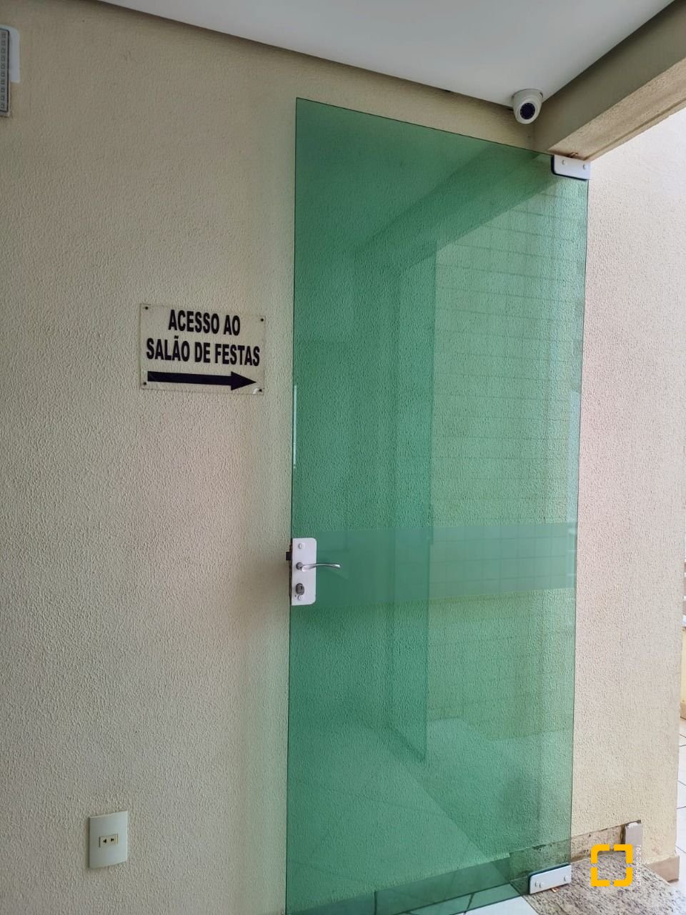 Apartamento com 120m², 5 quartos (sendo 1 suíte), 3 garagens, no bairro Balneário em Florianópolis