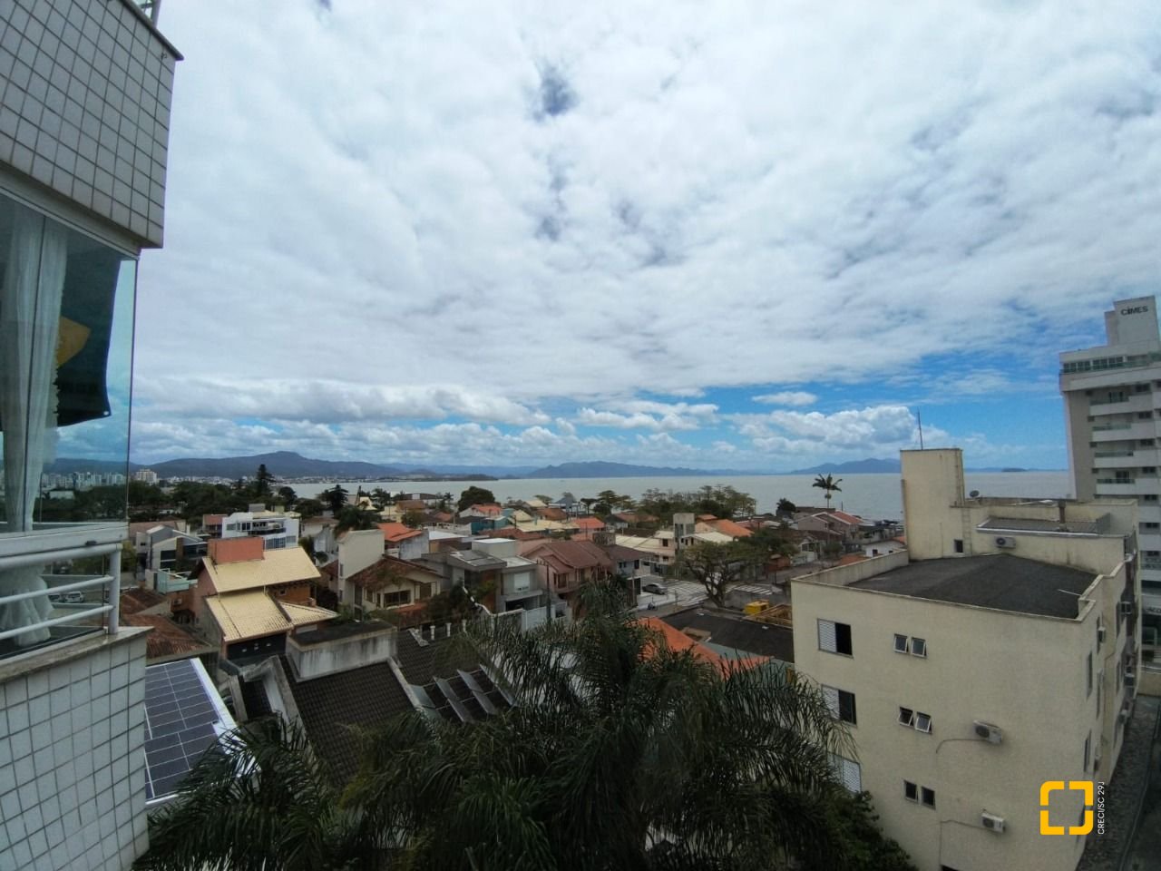 Apartamento com 120m², 5 quartos (sendo 1 suíte), 3 garagens, no bairro Balneário em Florianópolis
